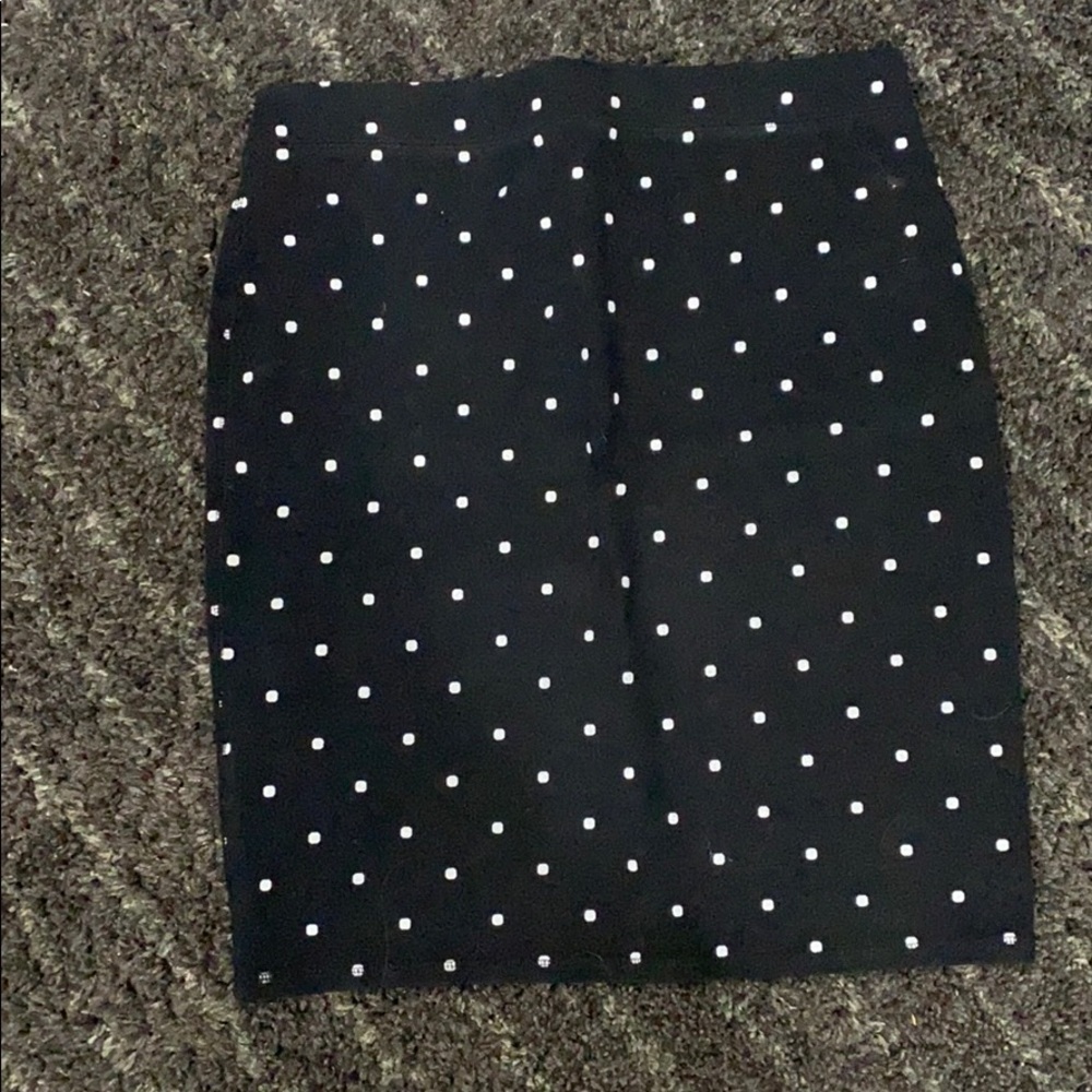 🔥3/$20 Polka dot pencil skirt